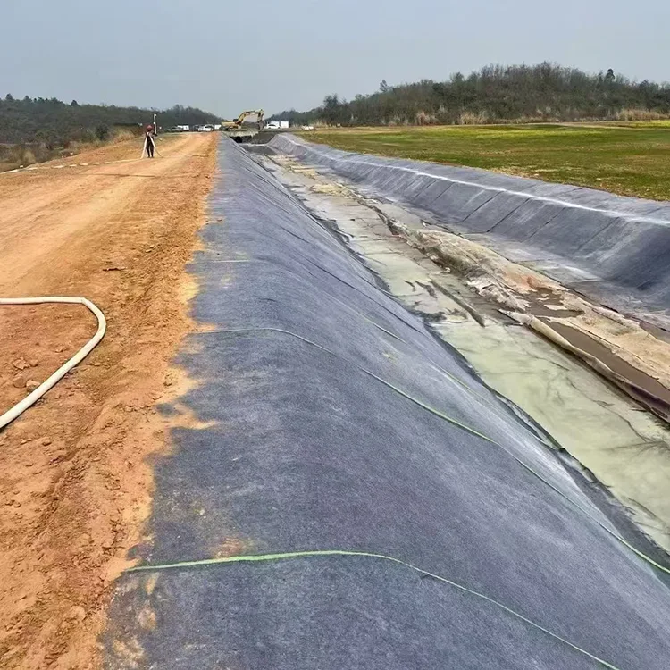 Betonowy koc do stawu akwakultury